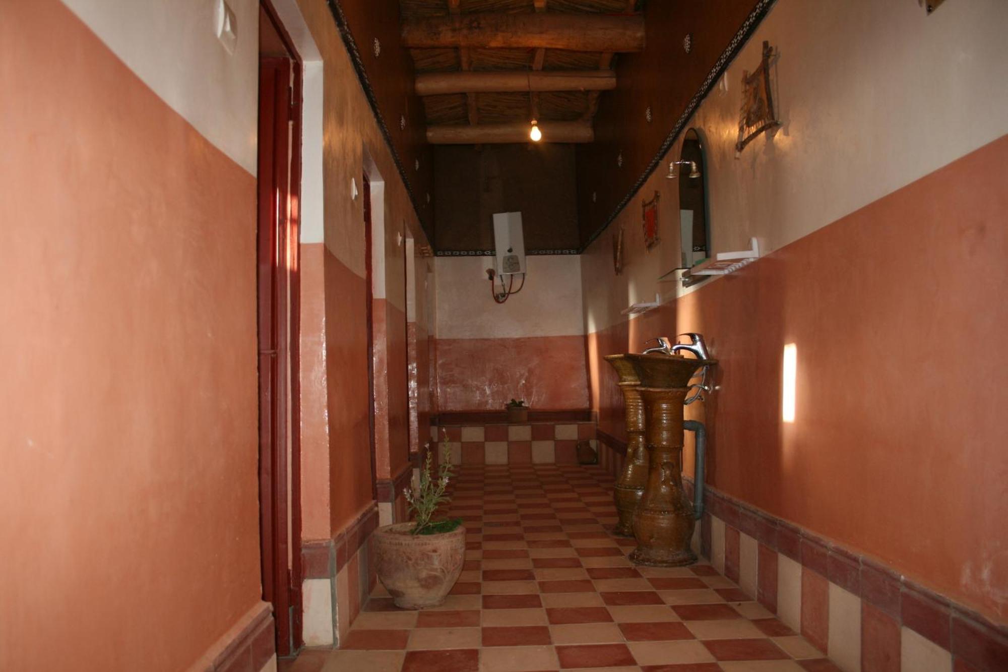 Готель Kasbah Ben Ali Kelaat-M'Gouna Екстер'єр фото